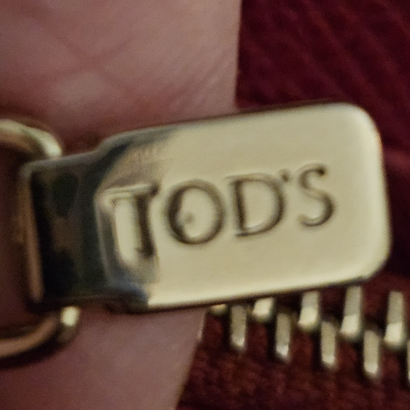 TOD’S Long Flap Continental wallet in Deep Pink. Made in Italy. - Picture 13 of 14